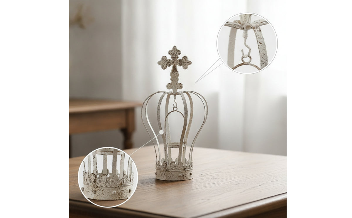 Candle Holder Regal Candle Holder with Crested Outline Rustic Decoration for Wedding