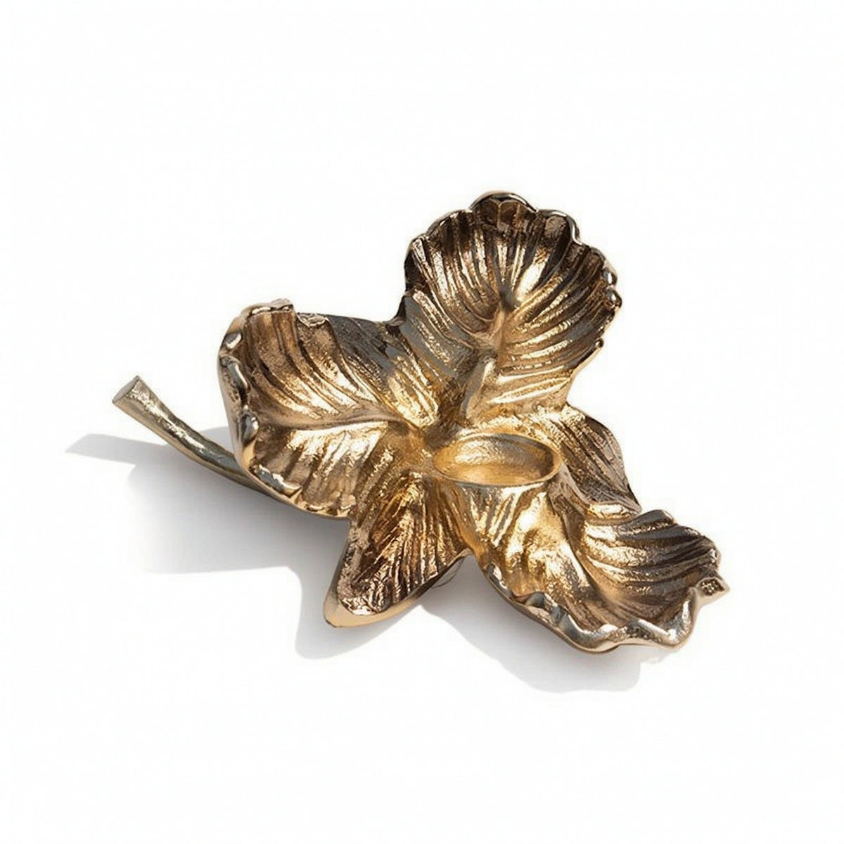 Flower Candle Holder Sculptural Candle Holder with Leaf Aluminum Candelabra for Dining Table, Reception Areas
