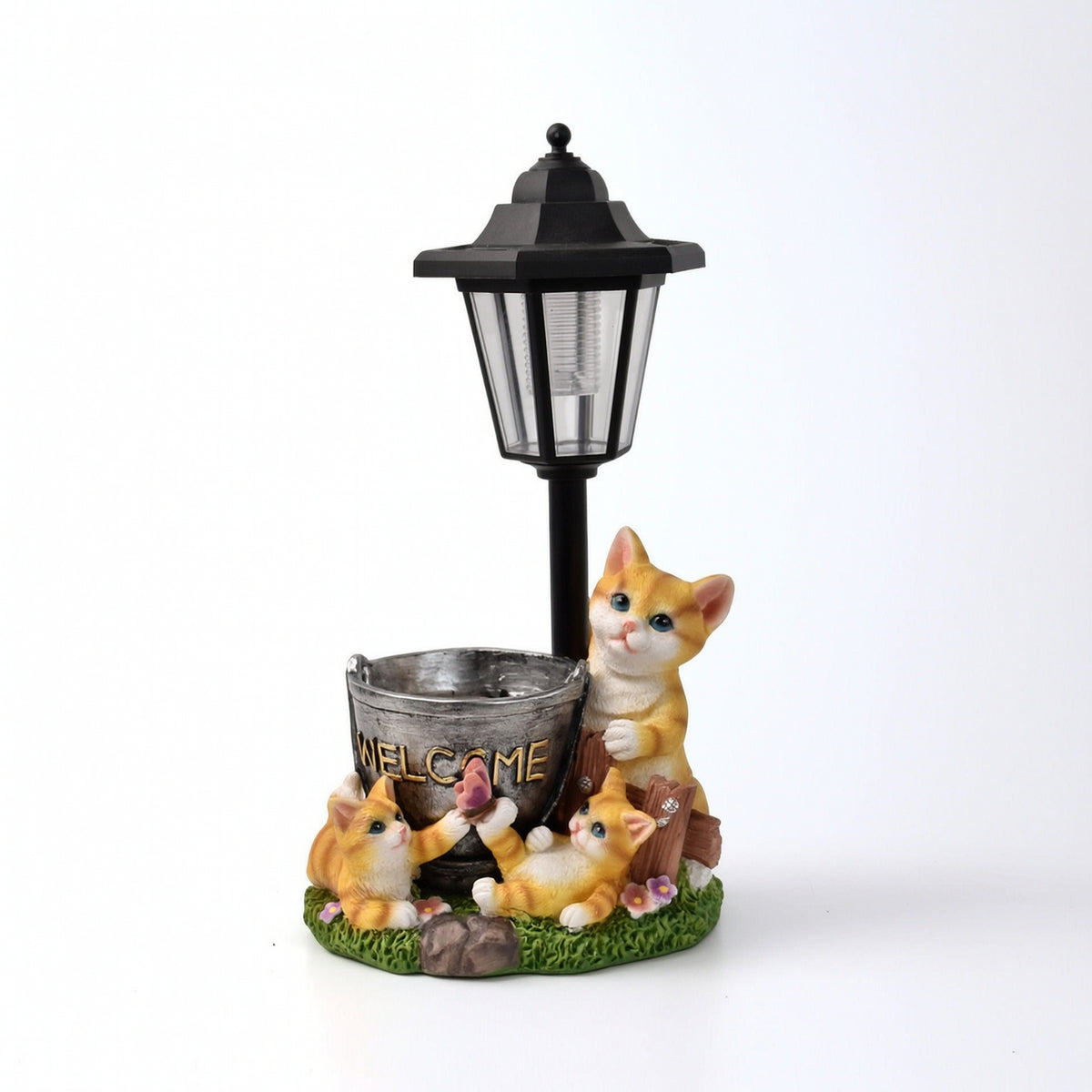 Outdoor Cat Figurine with Lantern Weather-Resistant Garden Statue with Solar Light Long-Lasting Resin Garden Sculpture Adorable for Gardeners