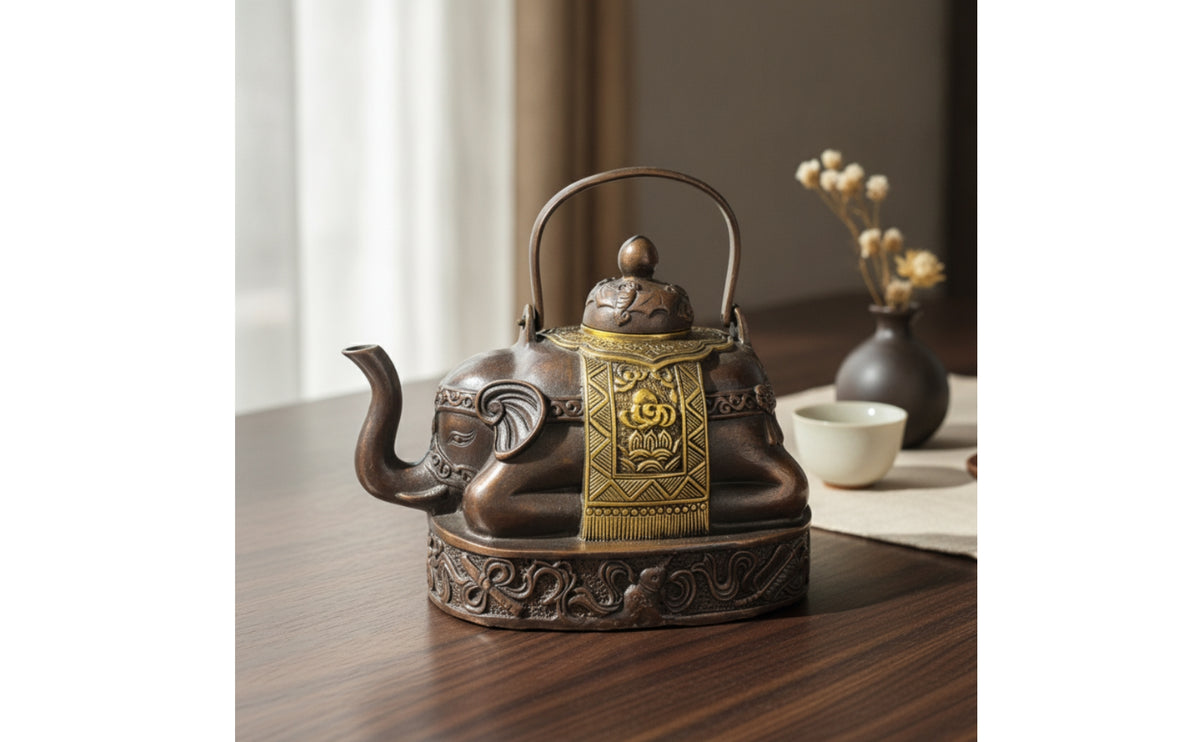 Elephant Teapot Gilt Decorative Teapot Compact Metal Vessel with Lid for Collectors