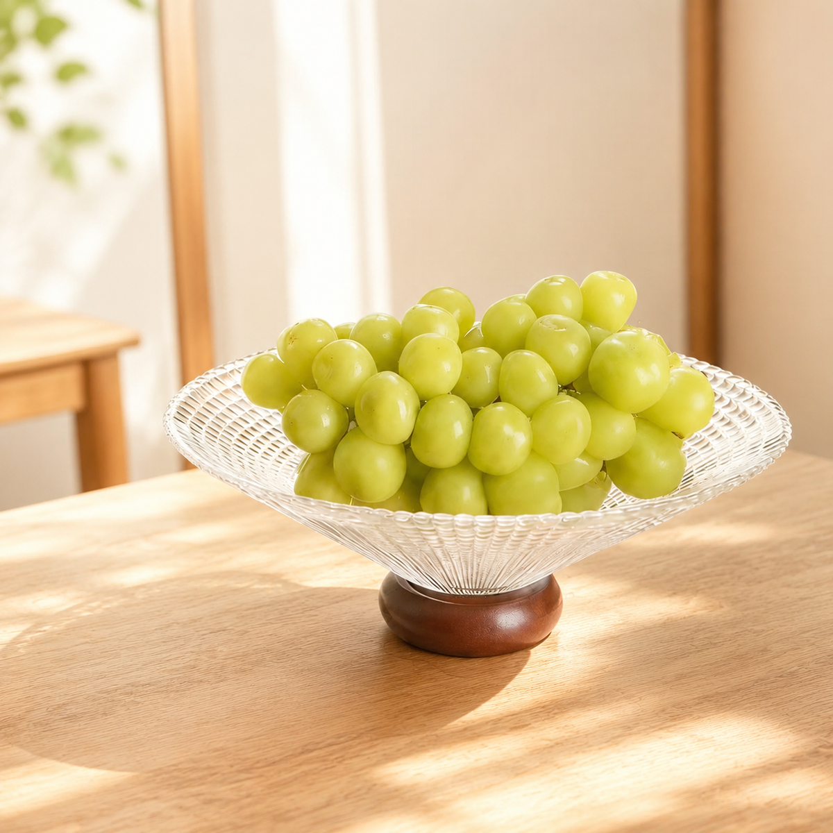 Luxury Clear Glass Fruit Bowl, Footed Serving Bowls for Dinner Parties, Decorative Glass Bowl for Kitchen Counter