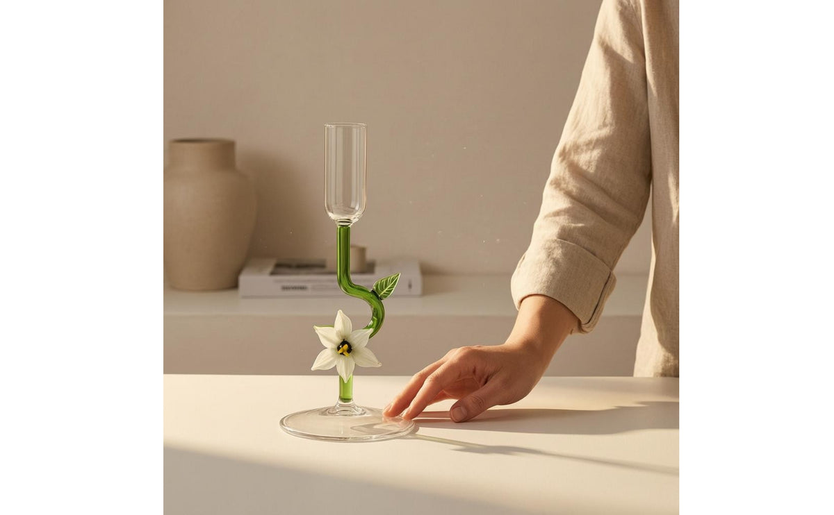 High-Temperature Fired Green Stem Candlestick Transparent Floral Glass Candlestick Decorative Glass Taper Candle Holder Smooth