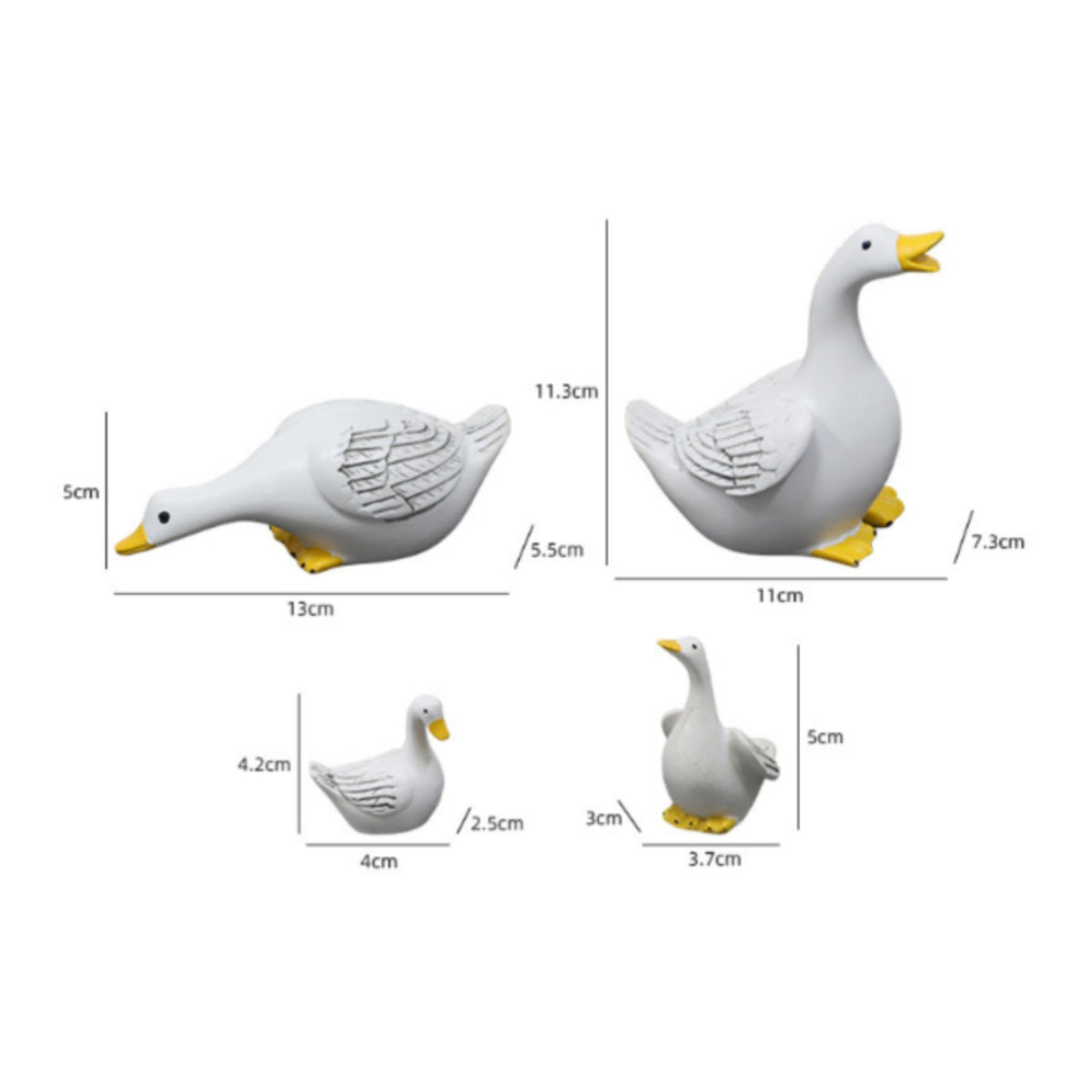 4 Pieces Realistic Design Miniature Duck Family Set Lifelike Details Small Duck Ornaments Handmade Craft for Aquatic Aquarium, Potted Plants