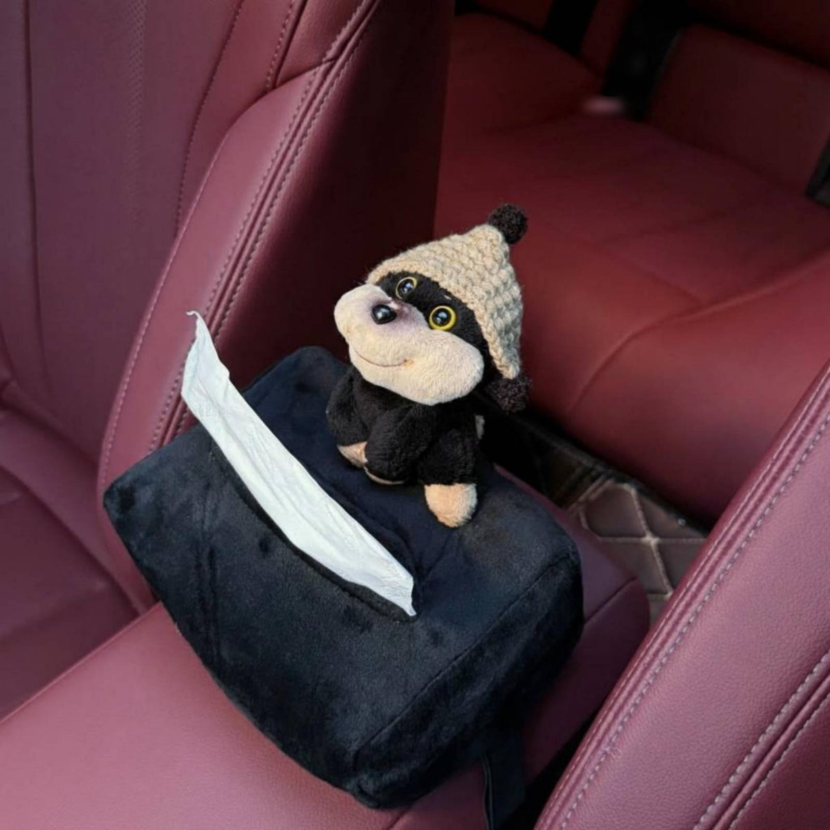 Cute Design Cartoon Dog Tissue Dispenser Decorative Soft Creature Tissue Box Great Gift Idea for Drivers, Families, Travel, Home