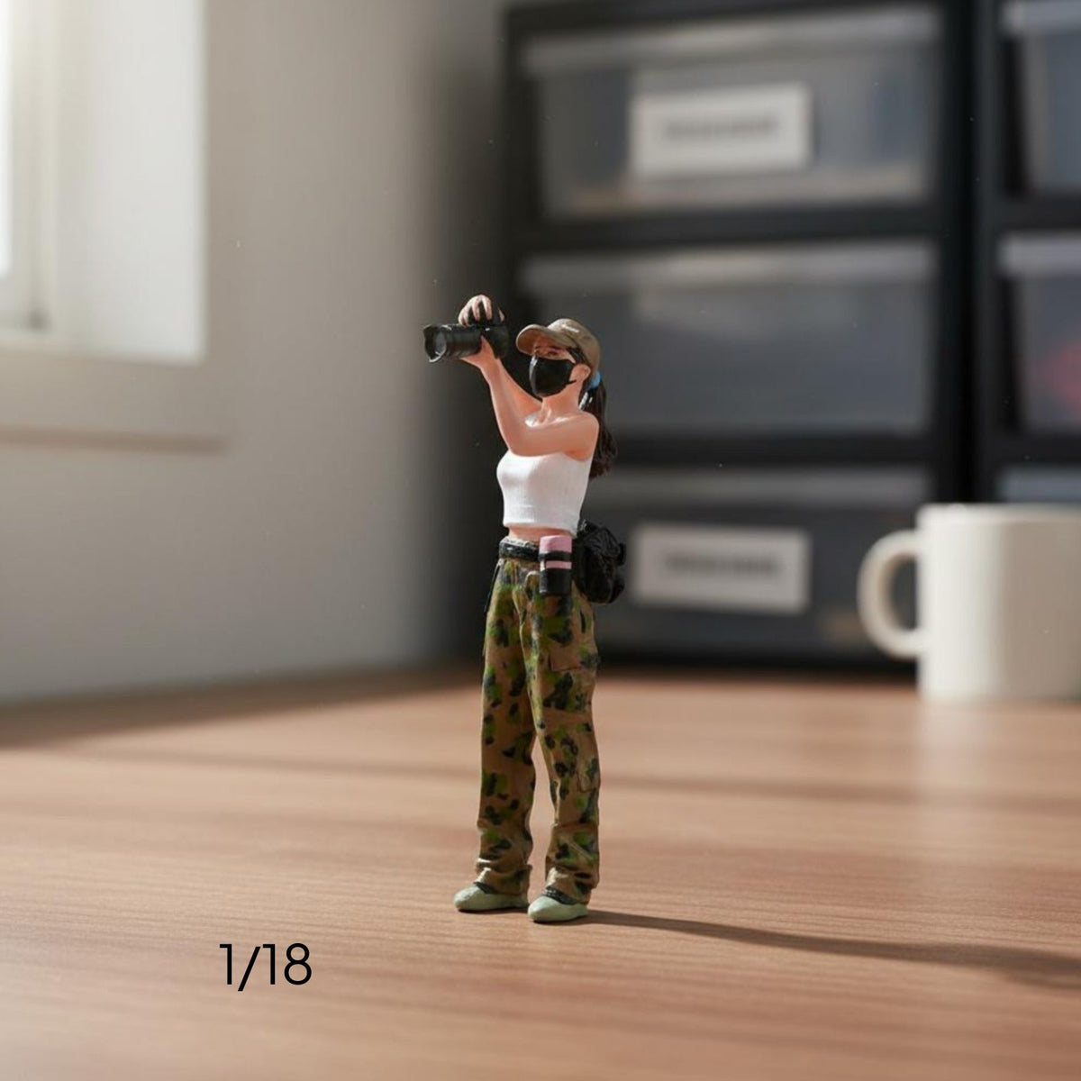Hand-Painted Photographer Figure Finely Detailed Female Photographer Figurine Diorama Accessory for Collectors