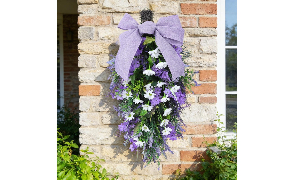 Teardrop Lavender Wreath with Country Cottage Style