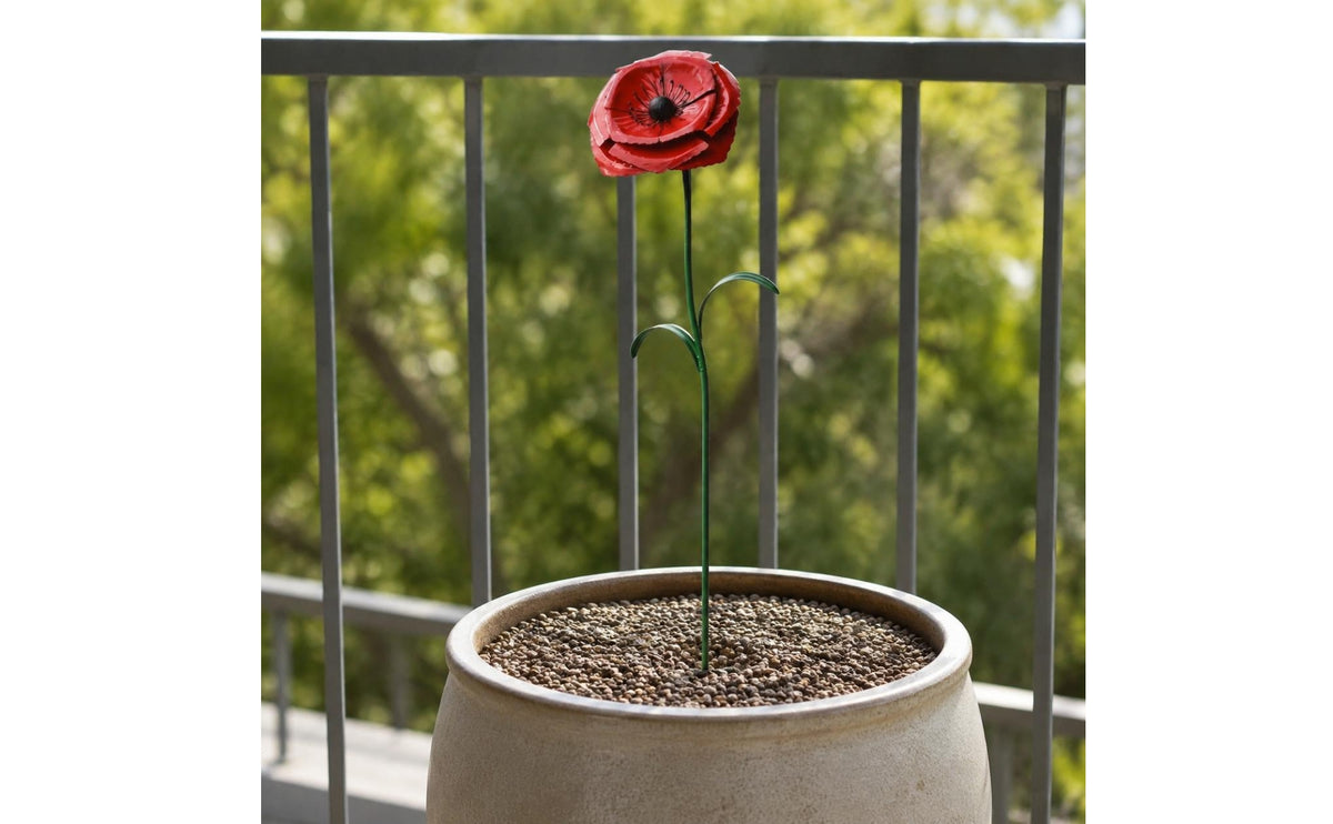 Red Flower Garden Stake Weather-Resistant Metal Garden Stake Eye-Catching Design Outdoor Decoration