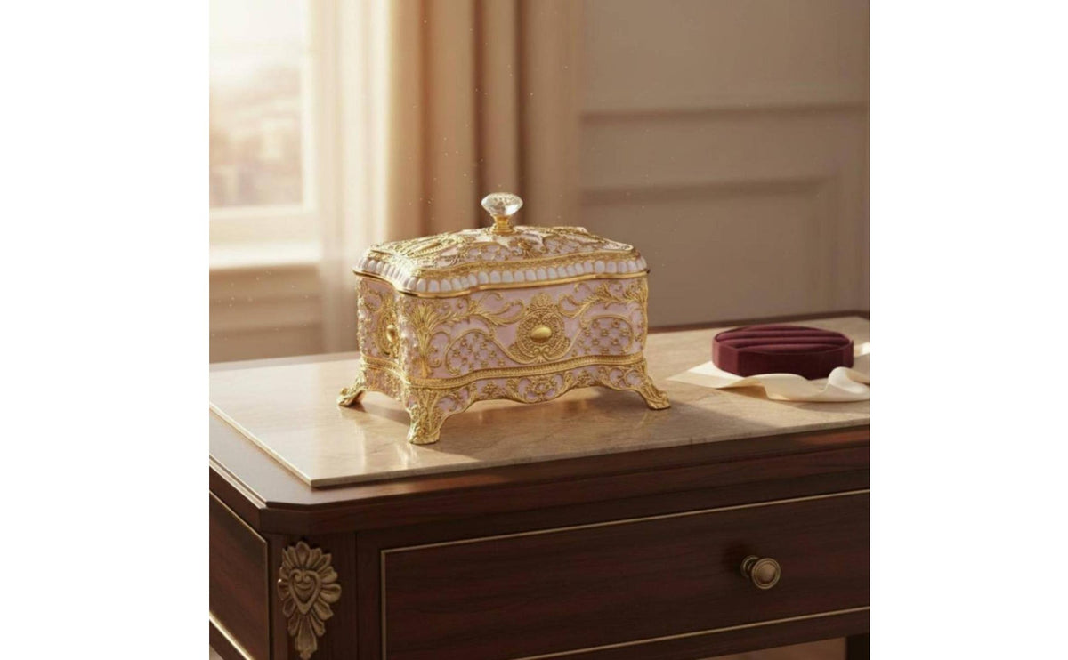 European Style Jewelry Case Elegant Design Ornate Metal Jewelry Box Crystal Knob Vintage Style Keepsake Box for Bedroom