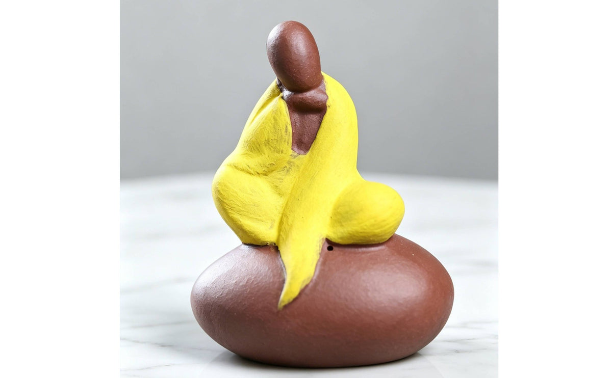 Clay Monk Figurine Meditative Decor Tea pet Meditating Monk Statue for Office Desk