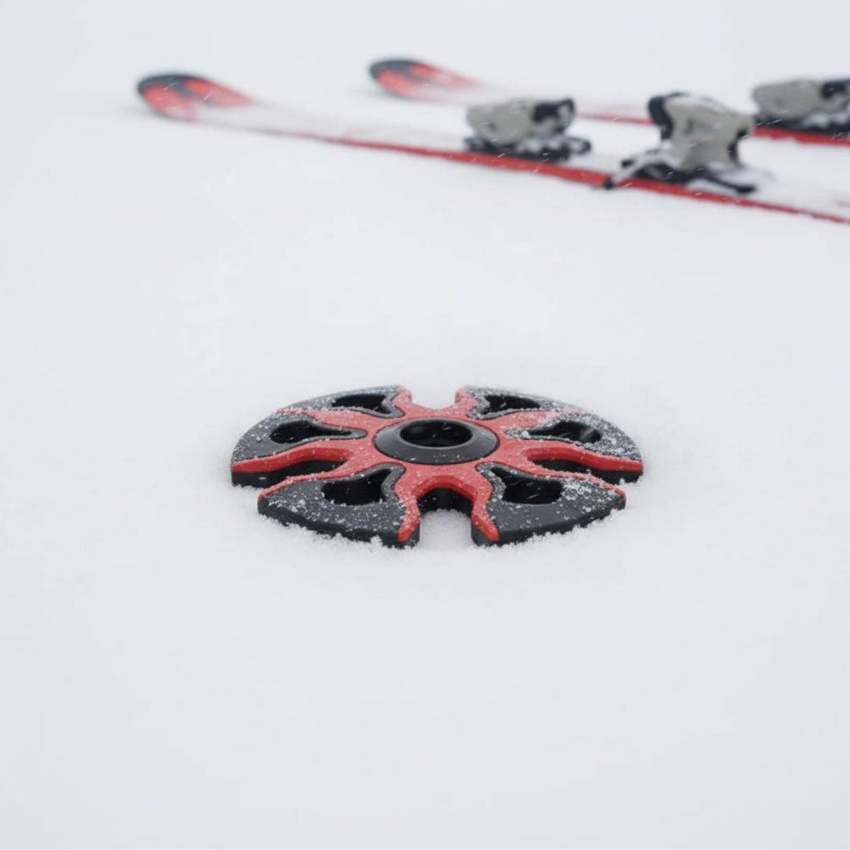 2 Pieces Ski Pole Baskets Prevents Sinking Ski Pole Basket Hard Replacement Snow Baskets for Wilderness Skiing, Groomed Trails