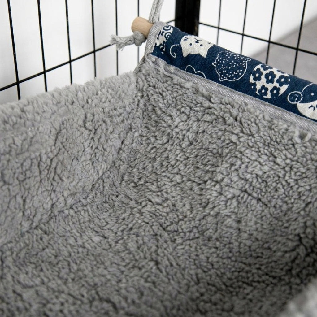 Cat Hammock Bed for Indoor Use, Patterned Irregular Cat Cage Hammock with Hooks, Handmade Stitching Warmth Core Function Winter Bed Accessories