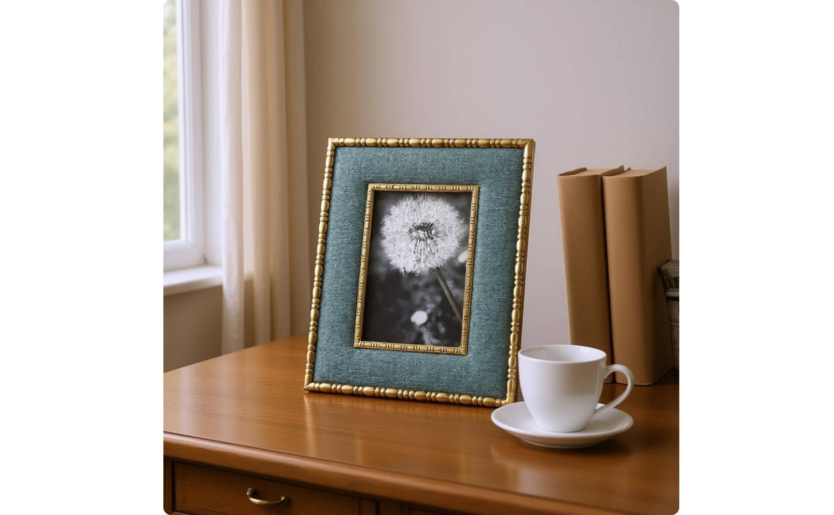 Decorative Photo Frame Easy to Clean Tabletop Photo Frame Rustic Theme Room Decoration