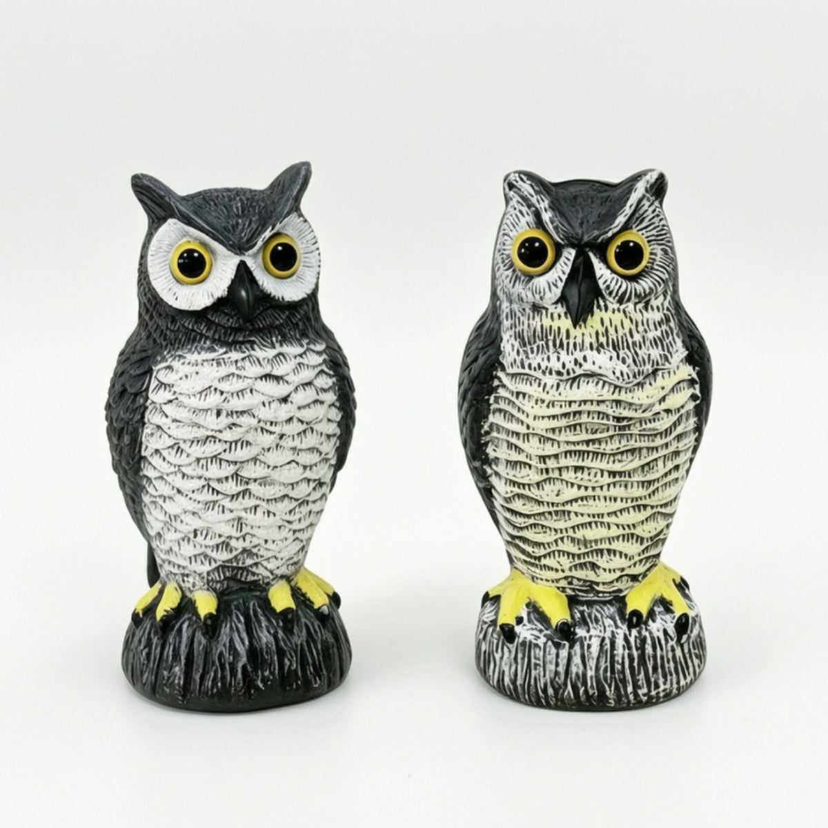 2 Pieces Feather-Textured Decorative Owl Ornament Set Stone-Look Base Plastic Owl Figurine Detailed Craft Home Decoration Collectible for Display
