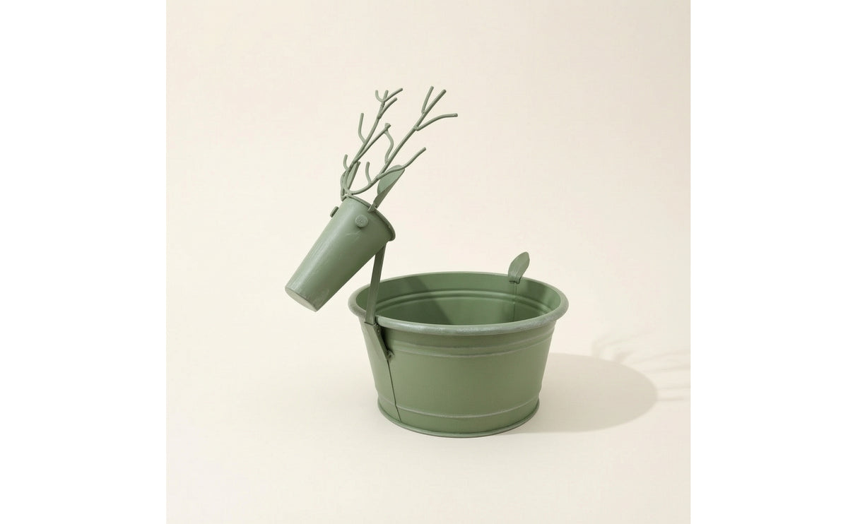 Planter with Deer Frame Rustic Deer Metal Flower Pot Vintage for Patio, Balcony