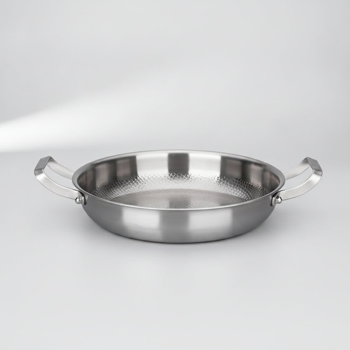 Hammered Frying Pan with Lid Induction Compatible Frying Pan with Lid Double Handle Skillet for Home Cooks, Families, Kitchen