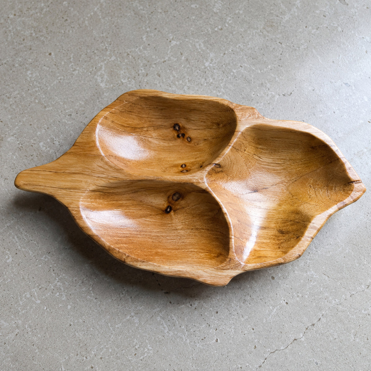 Natural Solid Wood Leaf-Shaped Three-Compartment Tray