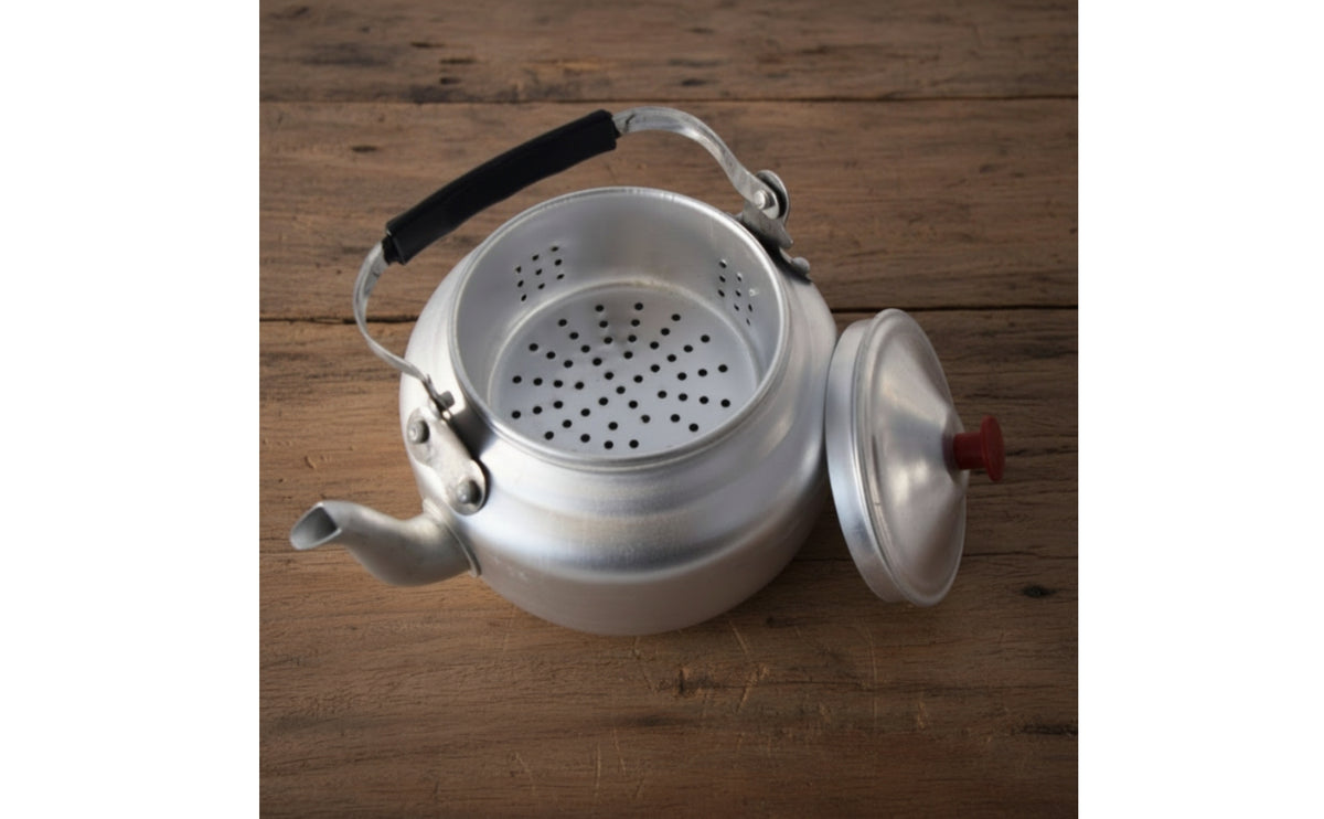 Stovetop Safe Aluminum Teapot Lightweight Teapot with Strainer Ergonomic Tea Kettle BPAnon-Chemical-Free for Camping