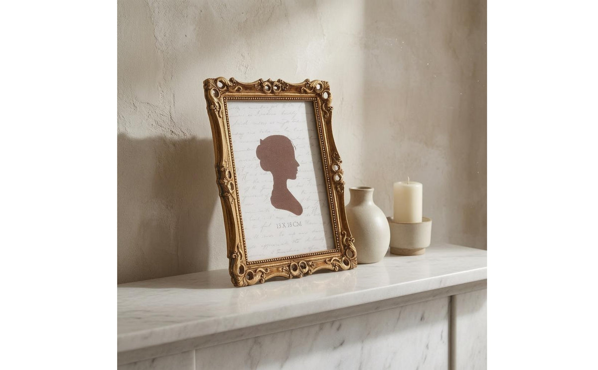 Floral Carving Vintage Gold Photo Frame Retro Style Ornate Rectangular Frame