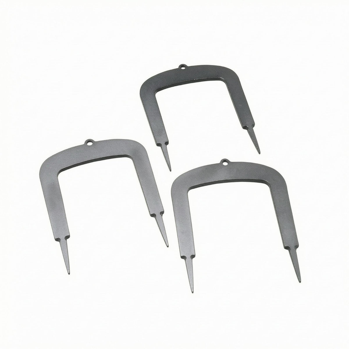 3 Pieces Open-frameFrame Metal Putting Gate Set Flat Putting Practice Gate Set Pointed Stakes Sports Gear Black