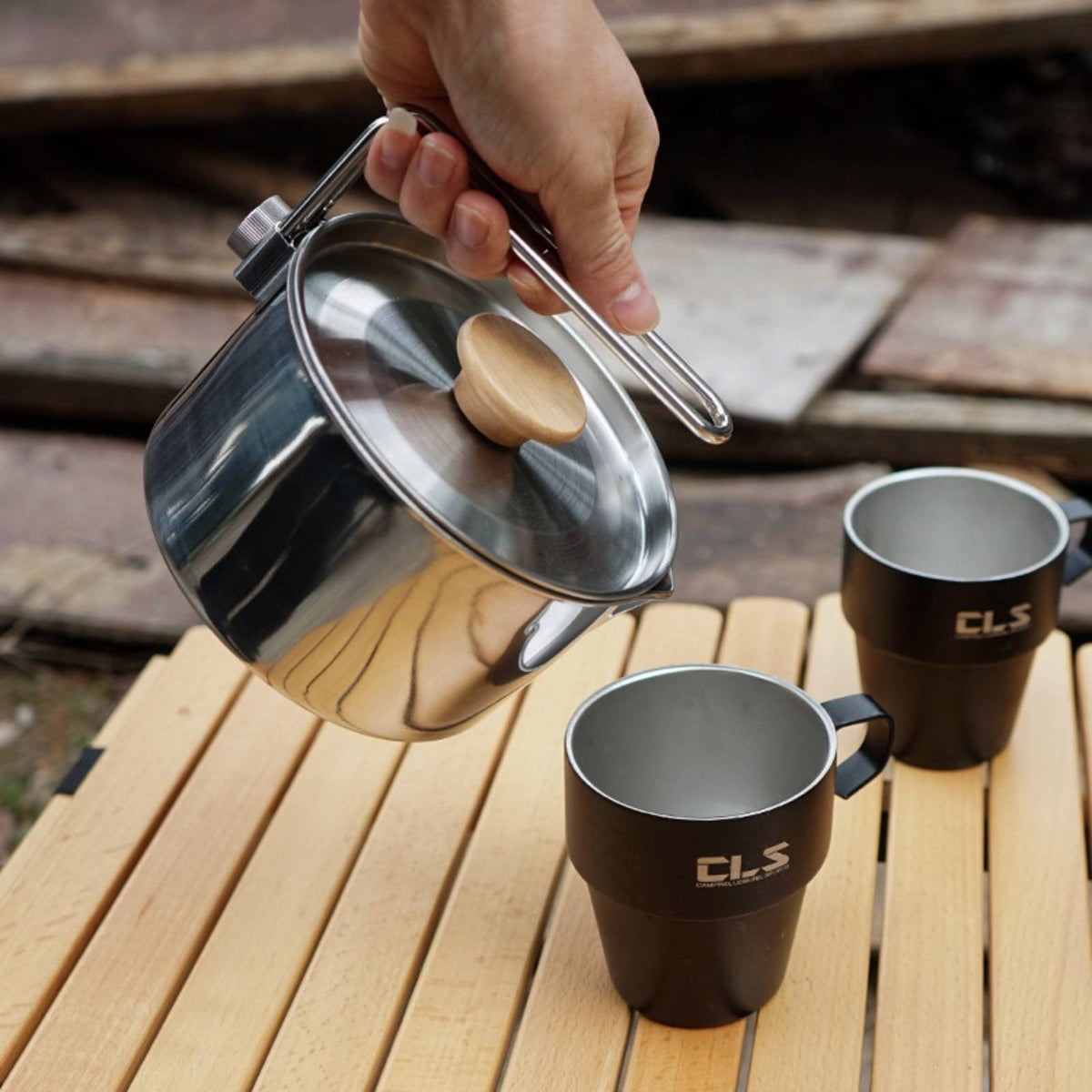 Sturdy Stainless Steel Camping Pot Lightweight Portable Camping Pot Easy to Clean Foldable Handle Kettle Rust-Resistant for Campers, Hikers, Anglers, Hiking, Fishing
