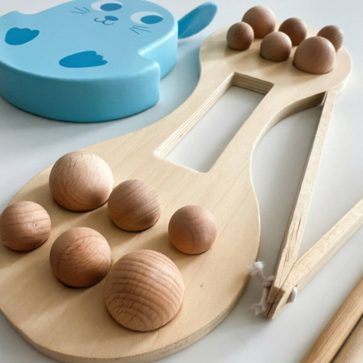 Early Learning Bunny Bead Picking Toy Educational Concentration Training Toy Wood Wooden Bead Board Counting for Babies, Toddlers, Preschoolers, Preschool, Kindergarten