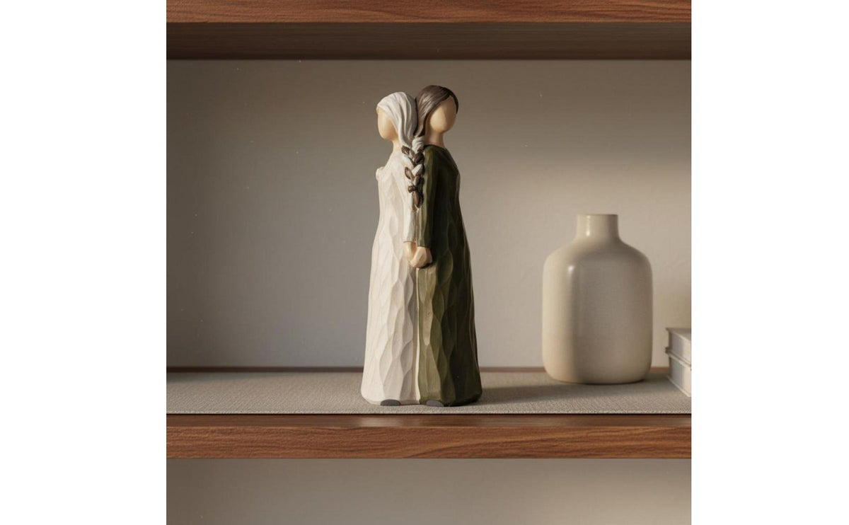 Symbolic Design Mother Daughter Statue Hand-Painted Sisters Figurine Artisan-Made Family Resin Statue for Daughters