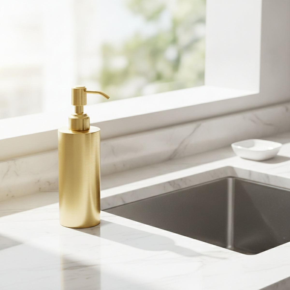 Long-Lasting Stainless Steel Soap Dispenser Countertop Refillable Pump Dispenser Leakproof Stylish for Bathroom