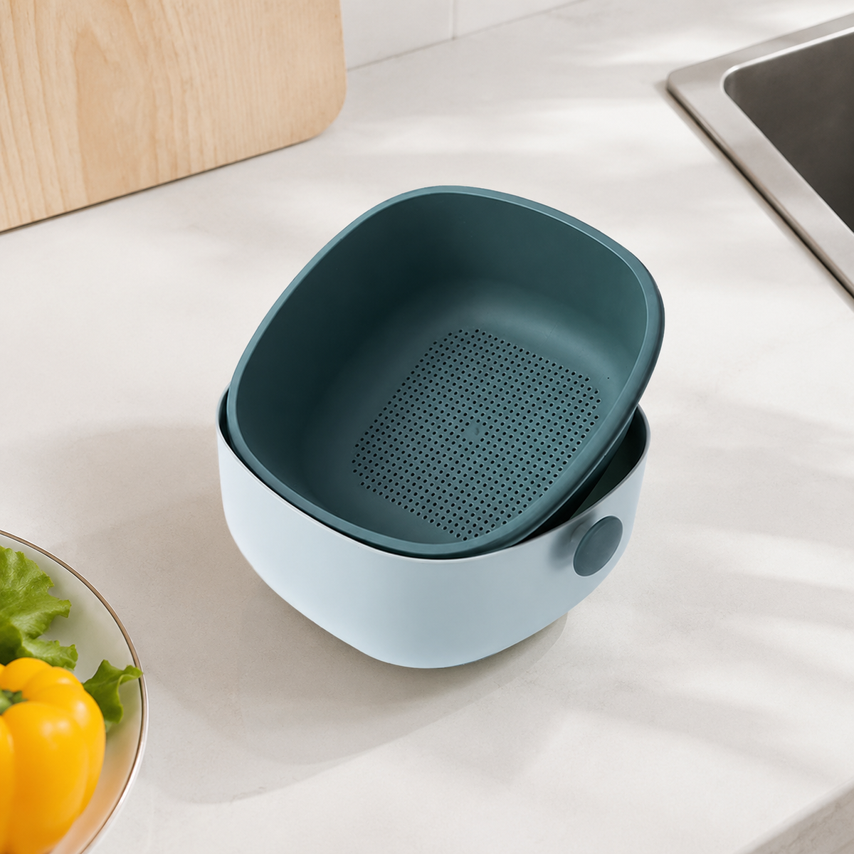 Pasta Strainer with Bowl, Rectangular Strainer Bowl Set 26x23.5x11.6cm, Double-layer Fruit Vegetable Strainer for Washing and Draining