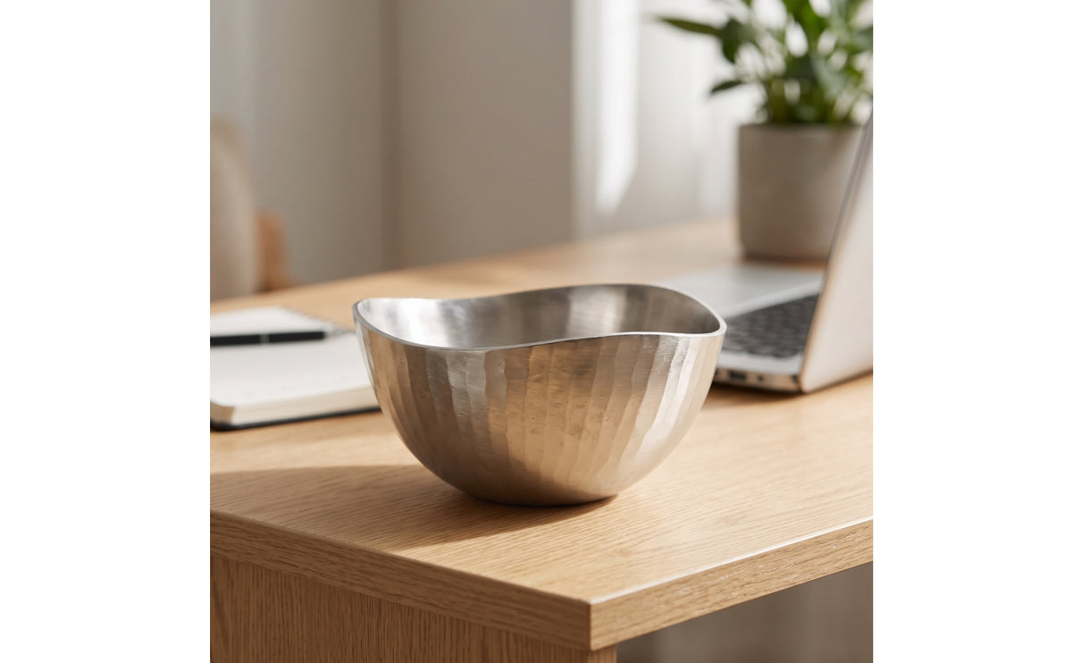 Bowl with Hammered Texture Shiny Aluminum Bowl Textured Centerpiece for Coffee Tables