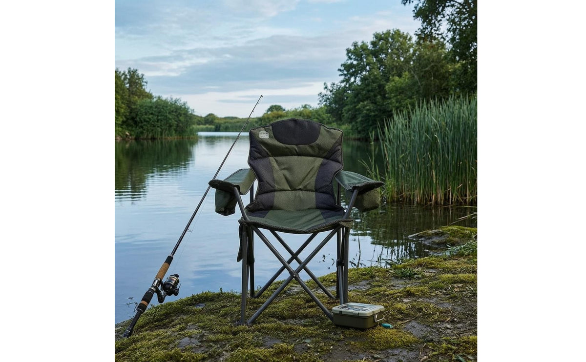 Carbon Steel Frame Folding Armchair 600D Oxford Textile Padded Folding Chair Cross-Braced Armchair with Armrests Foldable