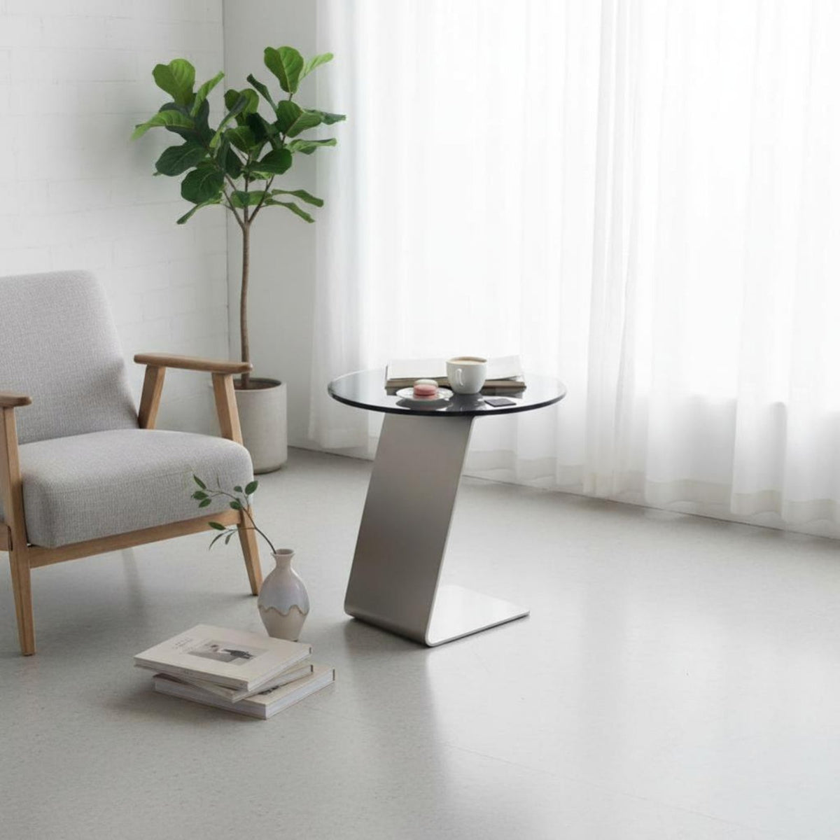 Minimalist Design C-Shaped Glass Surface Stand Slides Under Sofa C-Shaped Glass Table Space-Saving Living Room Furniture Easy to Clean for Interior Designers, Apartment Dwellers, Small Areas, Bedroom, Entryway, Reading Nook