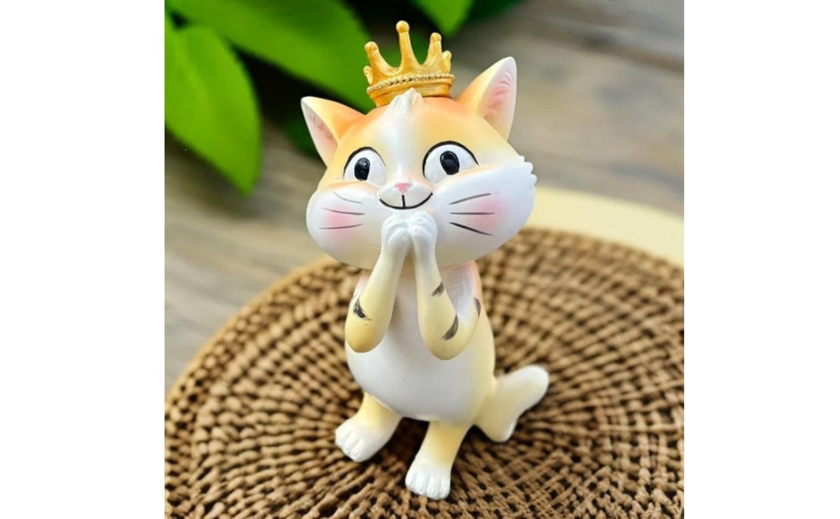 Resin Cat Ornament Cute Design Crowned Cat Figurine Cartoon Feline Statue Sculpture for Desktop, Bookshelf