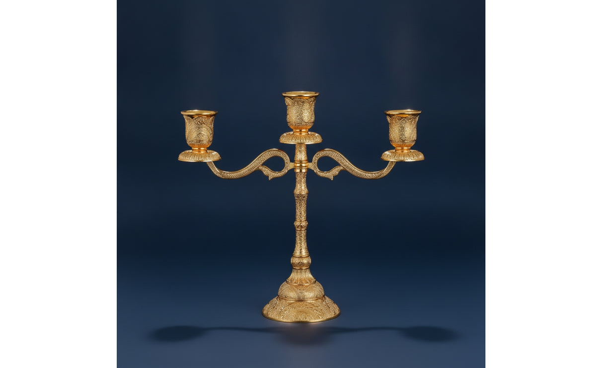 3-Arm Candelabra Ornate 3-Arm Candlestick Holder Embossed Candle Holder with Triple-Branch for Mantel, Candlelit Dinners
