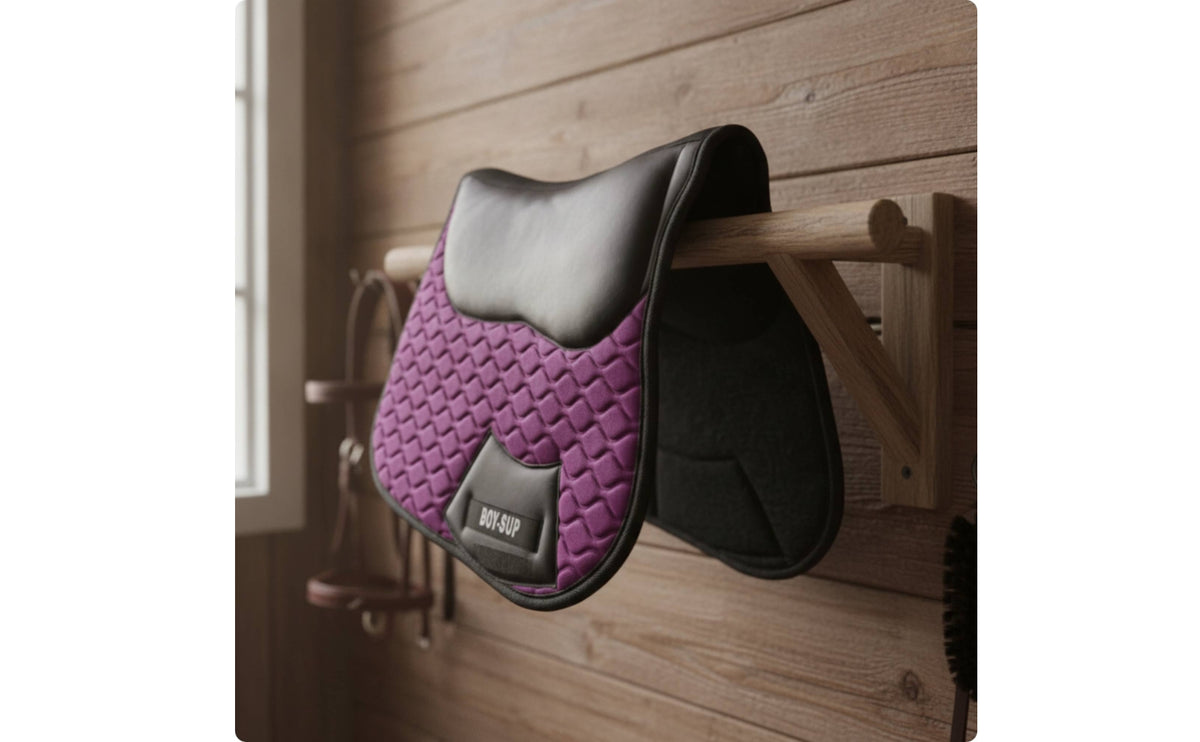 Endurance Saddle Pad Contoured Saddle Pad with Quilted Quilted Undulating Design Padded for Equestrians, Riders, Everyday Training, Horseback Riding
