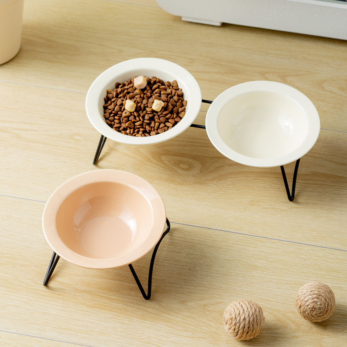 Ceramic UFO Pet Bowl with Stand for Cats and Dogs - Elevated Food and Water Dish