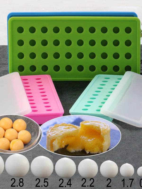 Silicone Ice Cube Tray for Whiskey Cocktails and Spherical Ice Balls