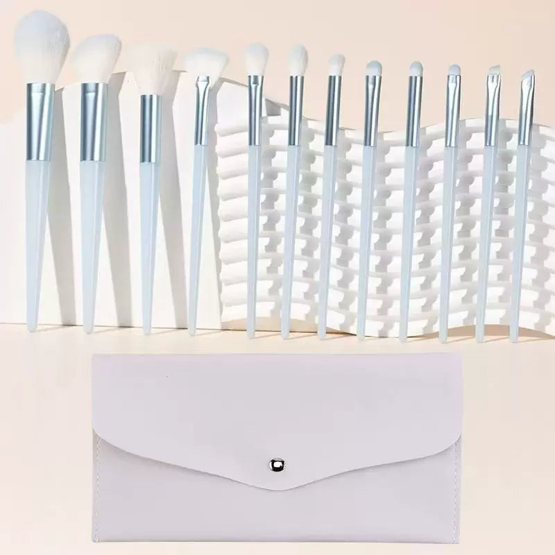 Beginner 12-Piece Soft Bristle Eyeshadow Blush Makeup Brush Set with Storage