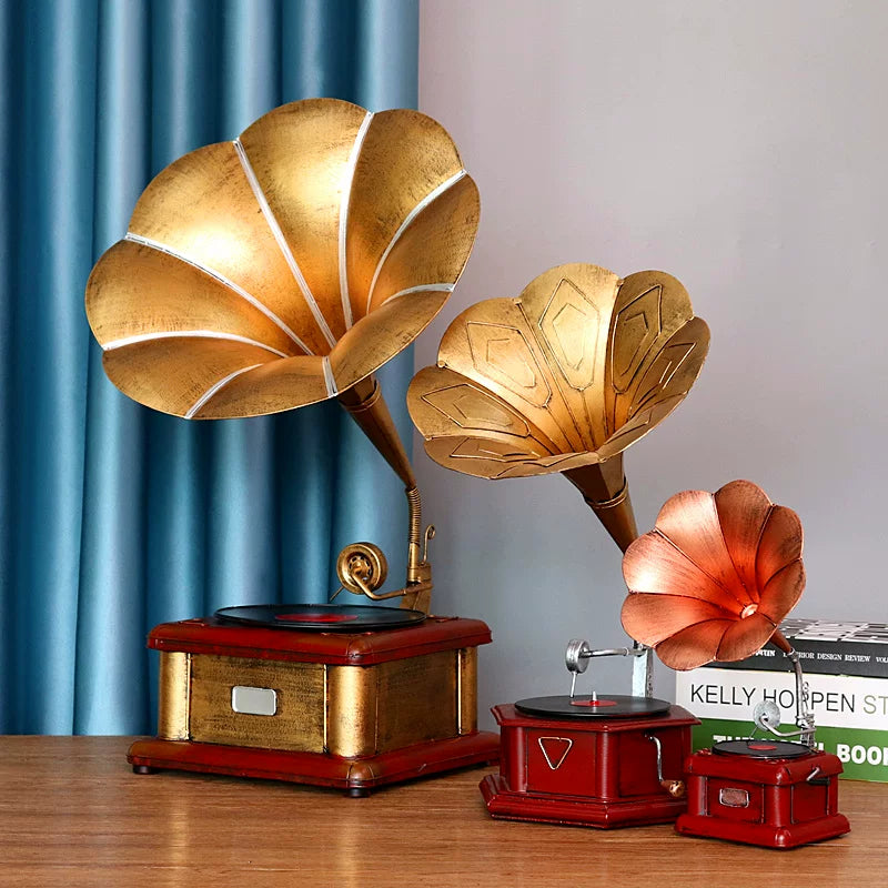Vintage Phonograph Ornament Retro Shanghai Style Antique Record Player Model for Shop Decor