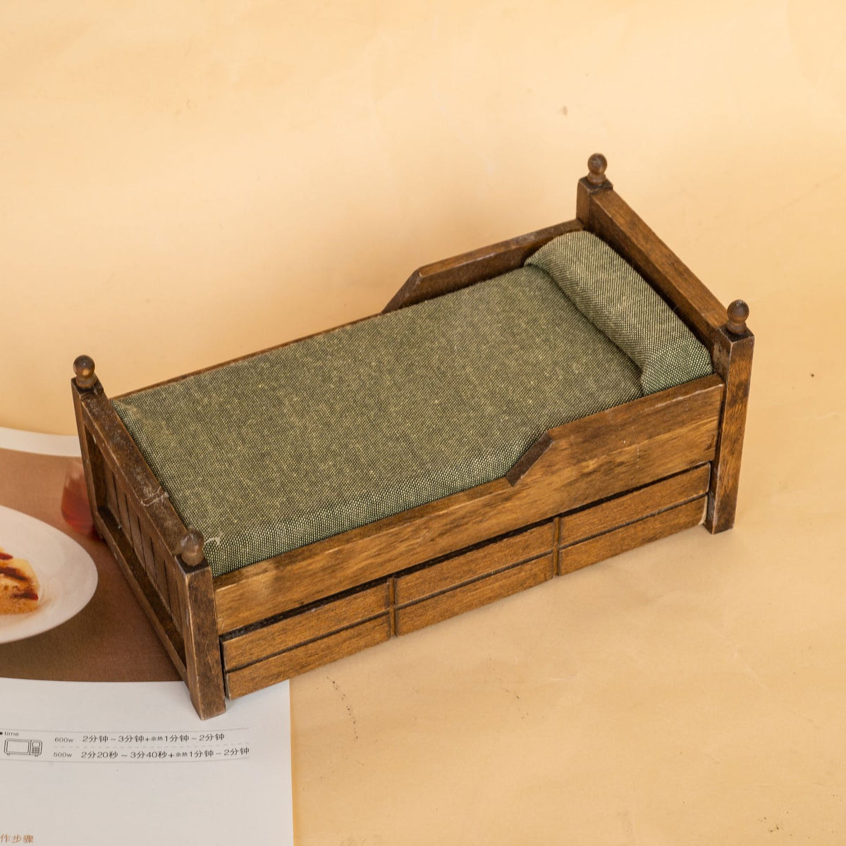1:12 Dollhouse Miniature Vintage Wooden Single Bed Furniture Accessory