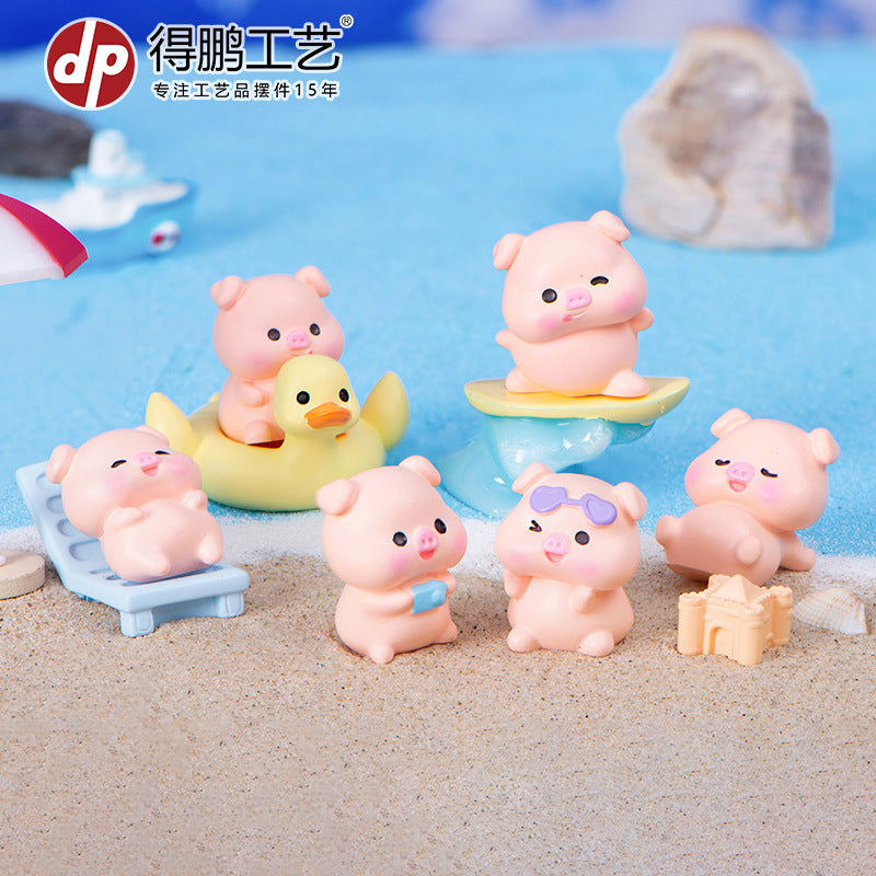 Cute Cartoon Pig Beach Vacation Micro Landscape Ornament for Desktop Car Decor