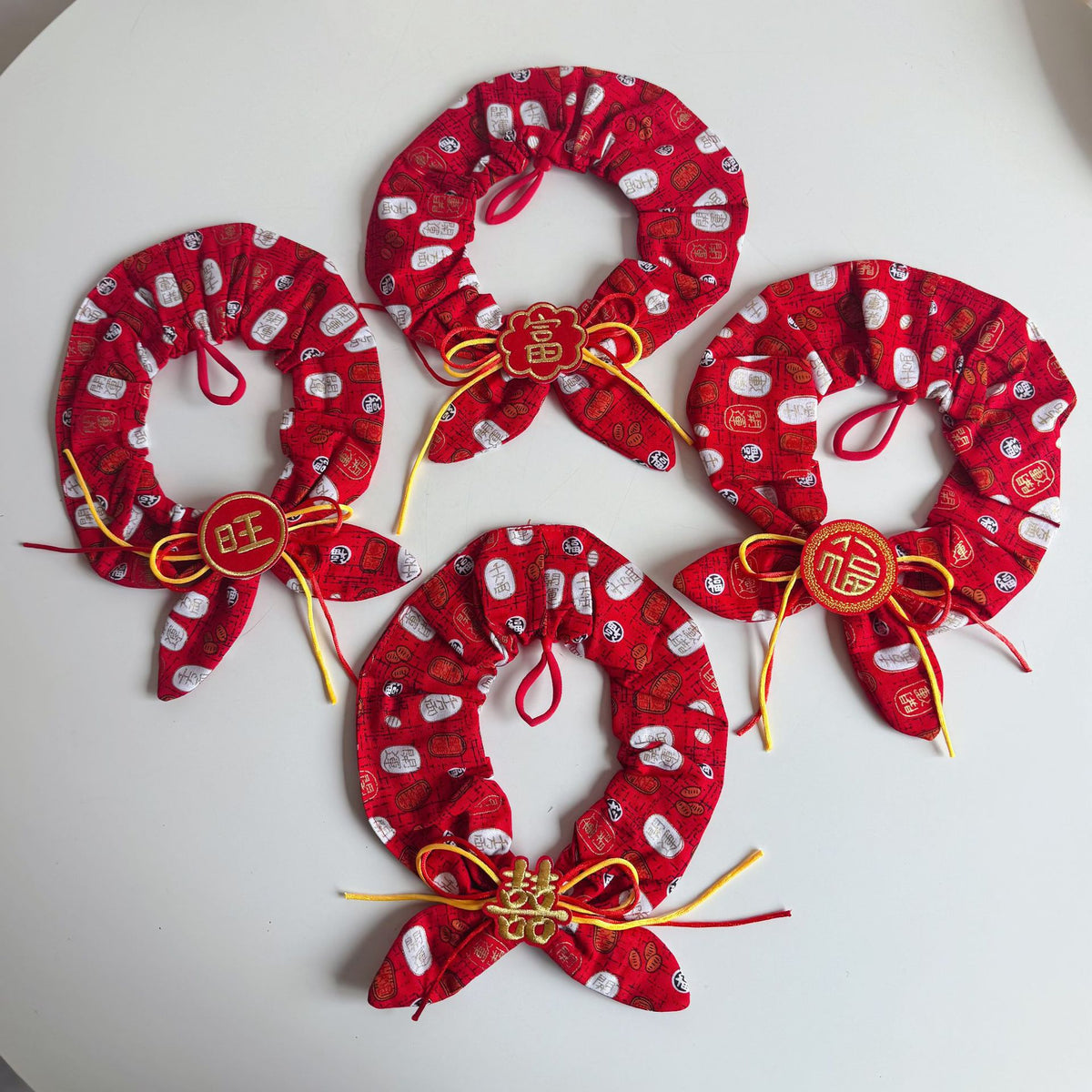 Pet Wedding Scarf Collar with Bow Tie for Cats and Dogs, Festive Red Accessory for New Year Celebrations