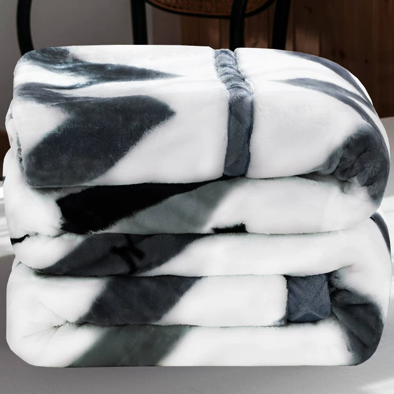 Double-Sided Raschel Plush Blanket for All Seasons - Thickened Winter Throw & Air Conditioning Quilt