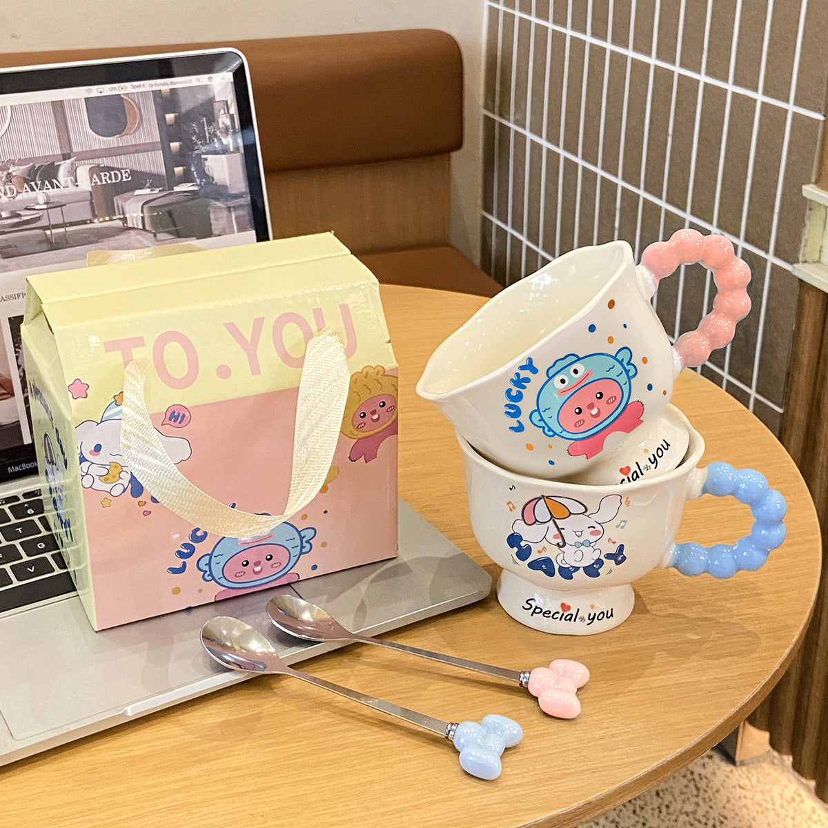 Cute Ceramic Mug with Spoon, 400ml Creative Gift Box for Couples and Girls