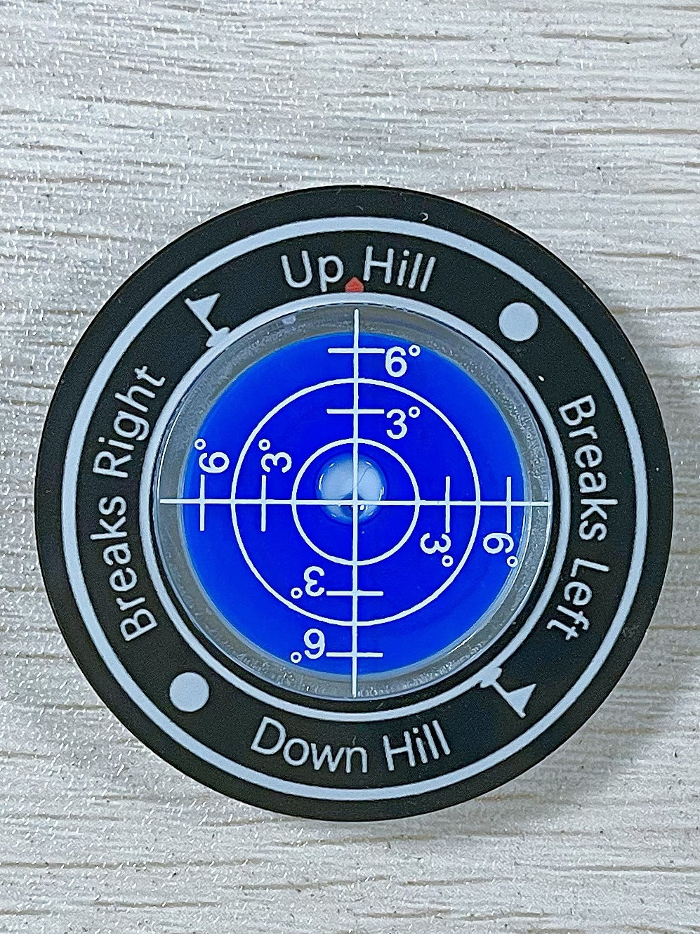 Golf Hat Clip Level Indicator for Slope Measurement