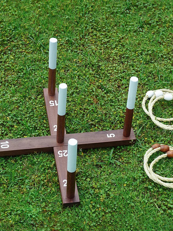 Retro Wooden Ring Toss Game with Hemp Rope Hoops for Outdoor Lawn Team Building and Parent-Child Interactive Educational Toy
