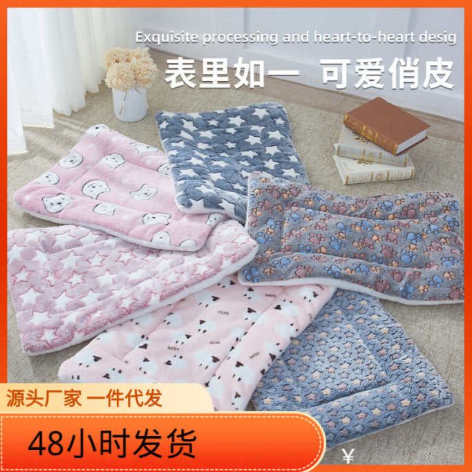 Thickened Pet Sleeping Mat Warm Blanket Pad for Cats and Dogs