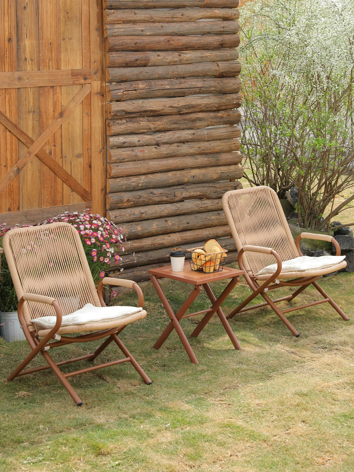 Foldable Rattan Patio Lounge Chair with Adjustable Backrest for Outdoor Garden Balcony