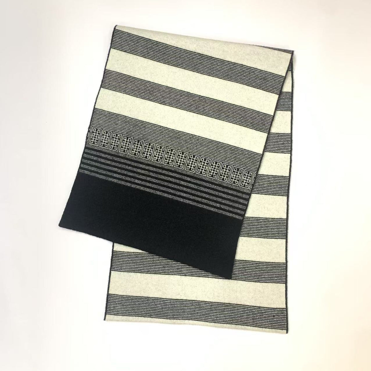 Men's Plaid Cashmere Blend Knitted Scarf, Thickened Warm Winter Jacquard Design