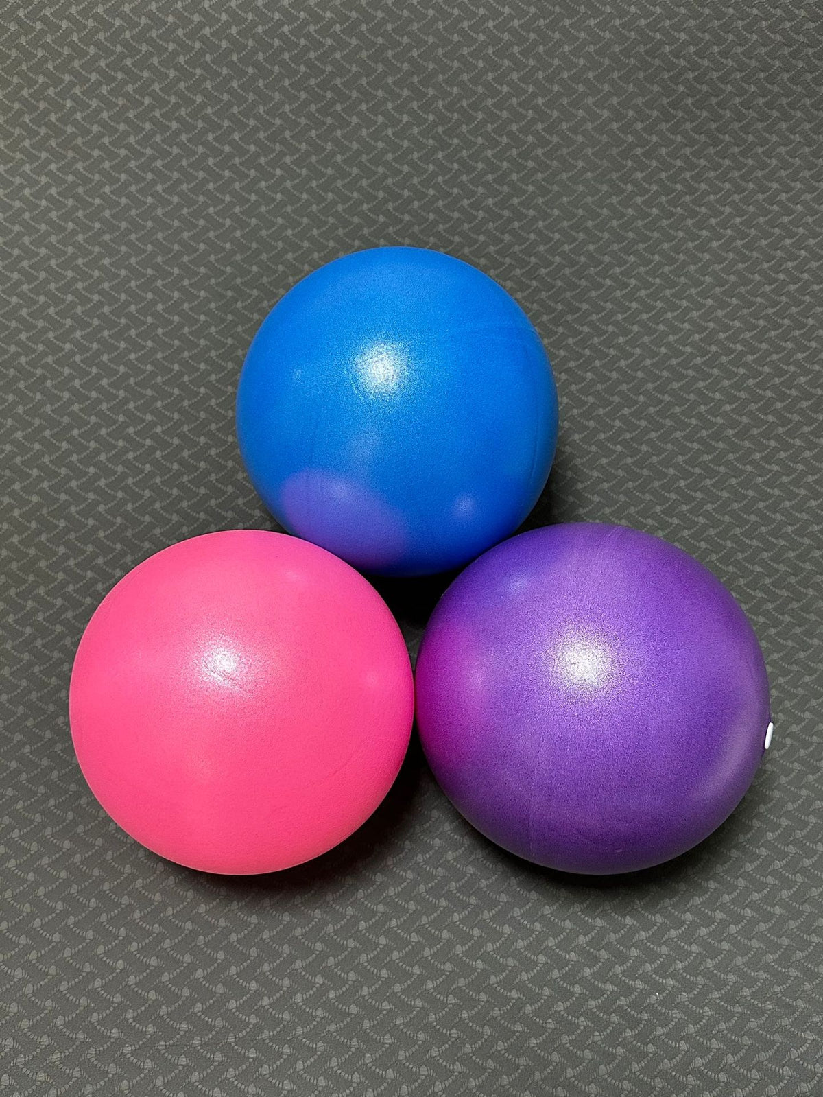 Bluesong 15cm Pilates Yoga Ball Anti-Burst Frosted Exercise Stability Ball