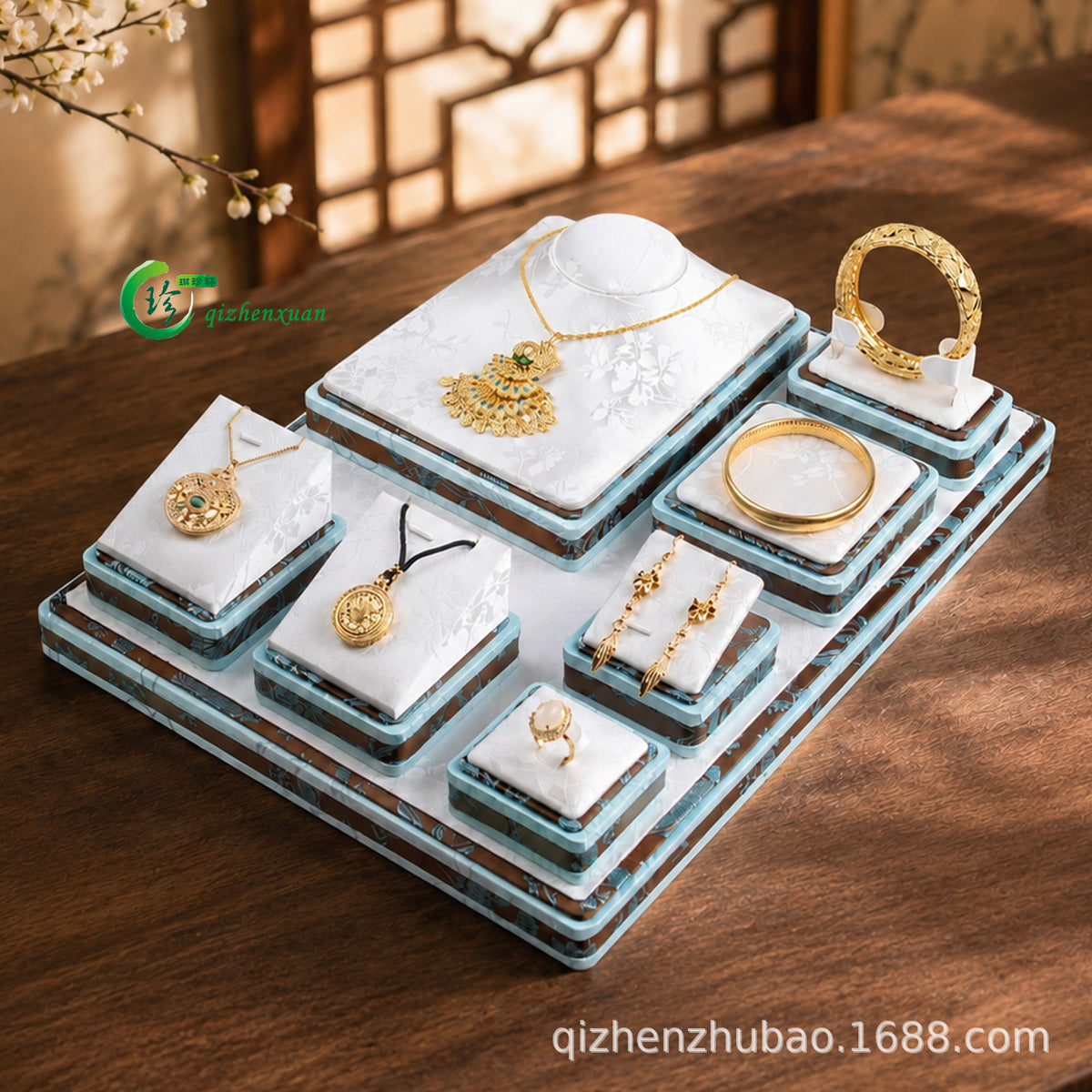 Chinese Vintage Fabric Jewelry Display Set for Necklaces, Bracelets, and Pendants